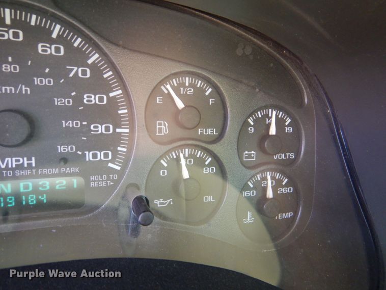 image for item DL3064 2002 Chevrolet Silverado 1500  pickup truck