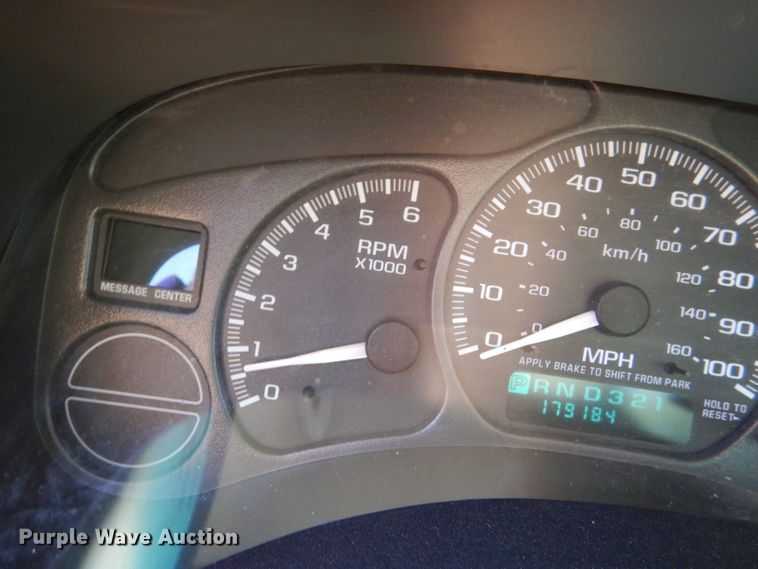 image for item DL3064 2002 Chevrolet Silverado 1500  pickup truck