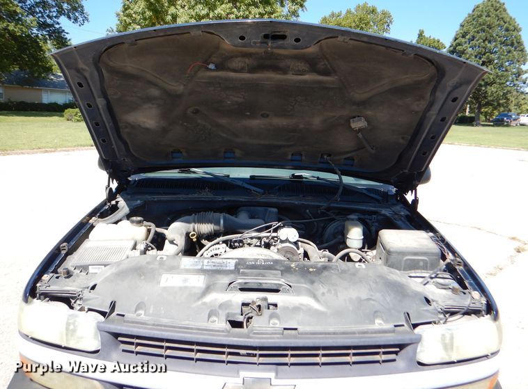 image for item DL3064 2002 Chevrolet Silverado 1500  pickup truck