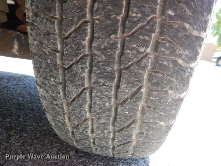 image for item DL3064 2002 Chevrolet Silverado 1500  pickup truck