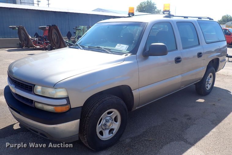 image for item DN2062 2002 Chevrolet Suburban 1500  SUV
