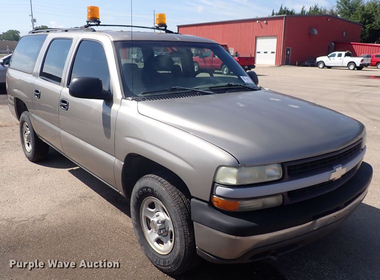 image for item DN2062 2002 Chevrolet Suburban 1500  SUV
