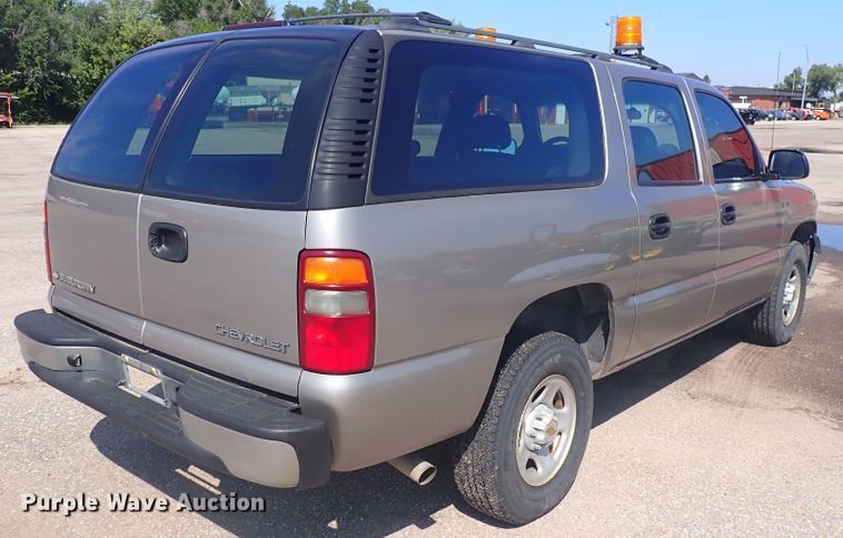 image for item DN2062 2002 Chevrolet Suburban 1500  SUV