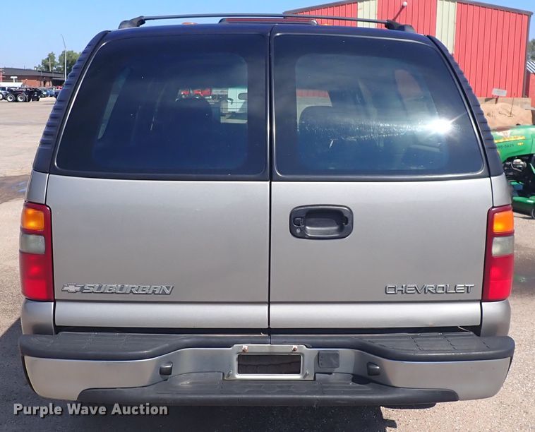 image for item DN2062 2002 Chevrolet Suburban 1500  SUV
