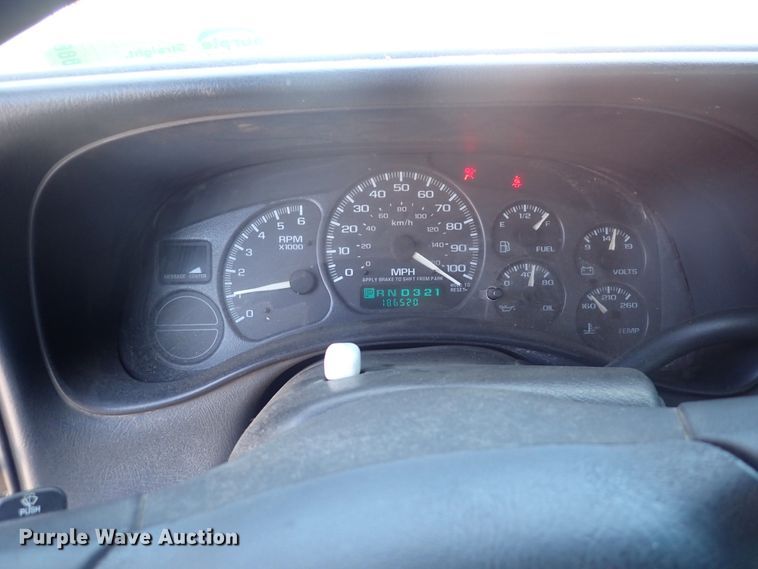 image for item DN2062 2002 Chevrolet Suburban 1500  SUV