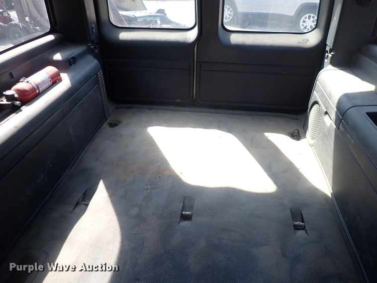 image for item DN2062 2002 Chevrolet Suburban 1500  SUV