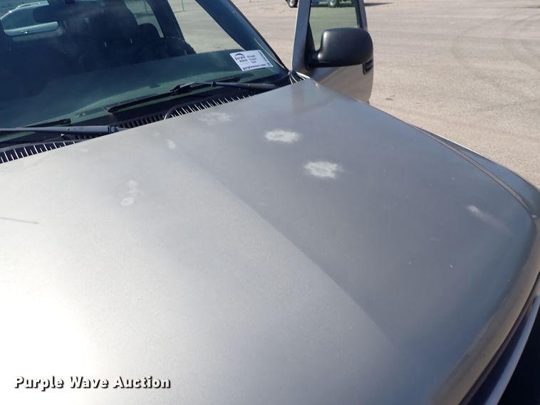 image for item DN2062 2002 Chevrolet Suburban 1500  SUV