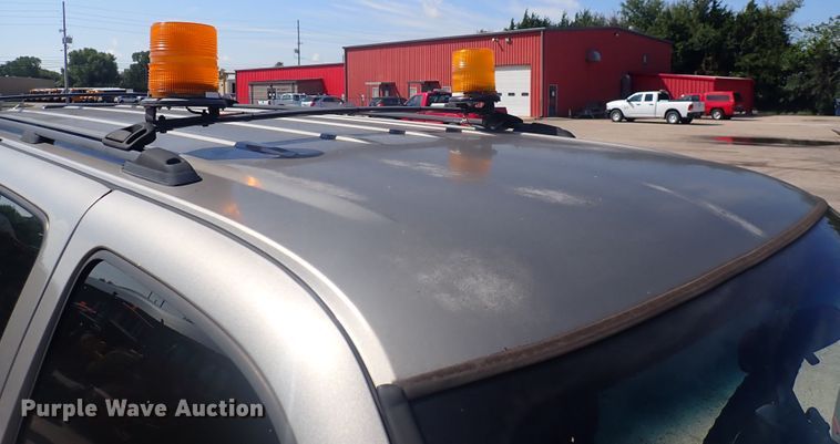 image for item DN2062 2002 Chevrolet Suburban 1500  SUV