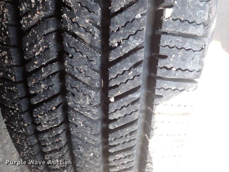 image for item DN2062 2002 Chevrolet Suburban 1500  SUV