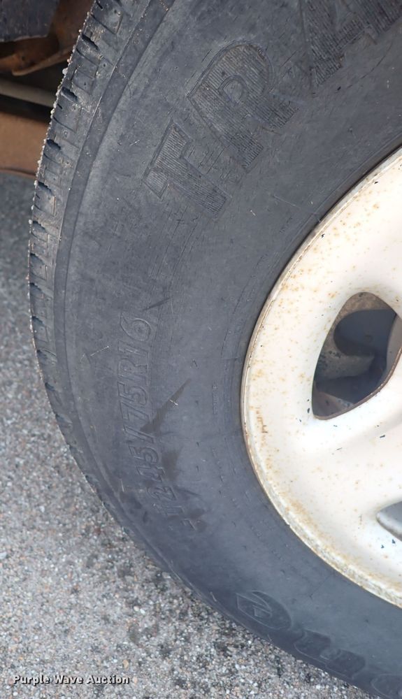 image for item DN2062 2002 Chevrolet Suburban 1500  SUV