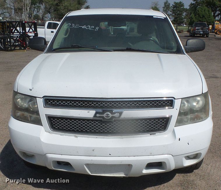 image for item GP9498 2008 Chevrolet Suburban LS  SUV