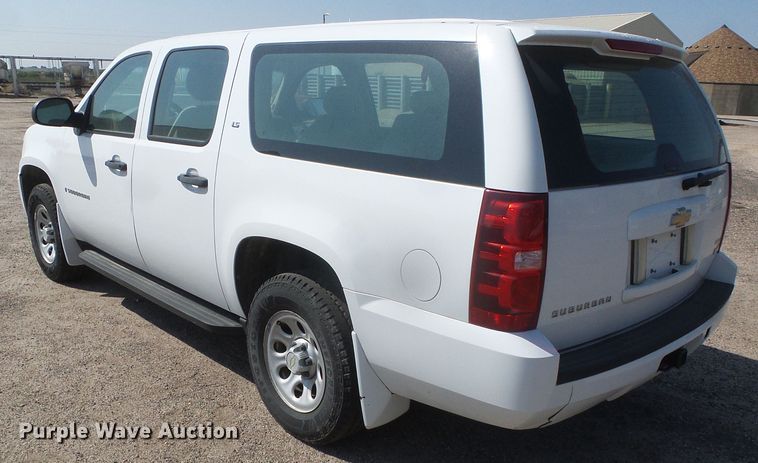 image for item GP9498 2008 Chevrolet Suburban LS  SUV