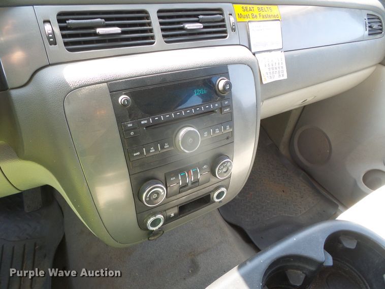 image for item GP9498 2008 Chevrolet Suburban LS  SUV