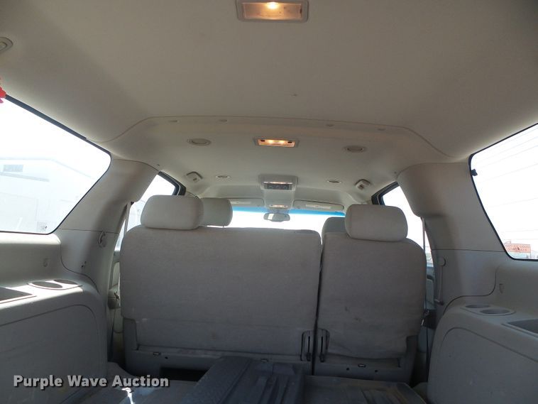 image for item GP9498 2008 Chevrolet Suburban LS  SUV