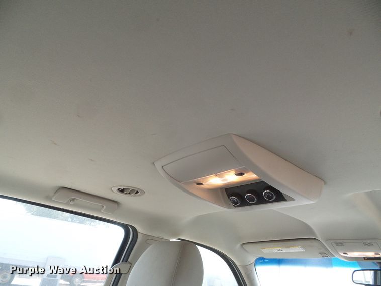 image for item GP9498 2008 Chevrolet Suburban LS  SUV