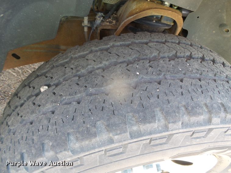 image for item GP9498 2008 Chevrolet Suburban LS  SUV