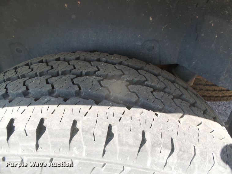 image for item GP9498 2008 Chevrolet Suburban LS  SUV