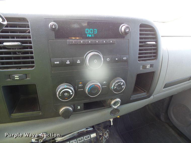 image for item GP9500 2011 Chevrolet Silverado 1500  Ext. Cab pickup truck