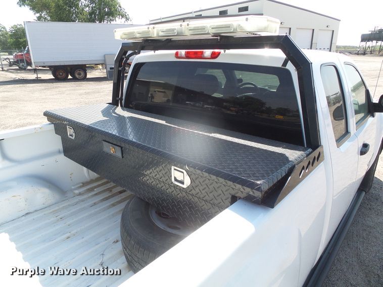 image for item GP9500 2011 Chevrolet Silverado 1500  Ext. Cab pickup truck