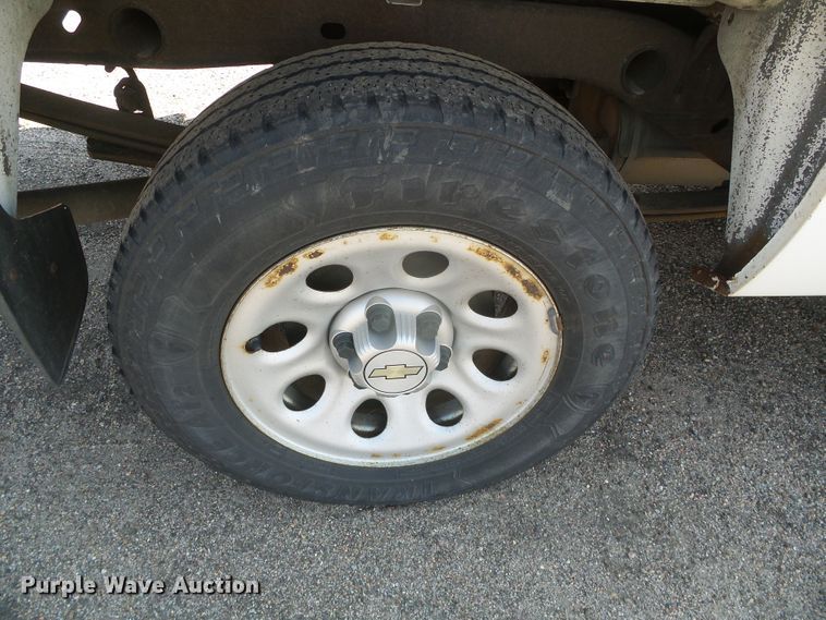 image for item GP9500 2011 Chevrolet Silverado 1500  Ext. Cab pickup truck