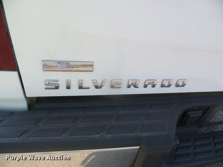 image for item GP9500 2011 Chevrolet Silverado 1500  Ext. Cab pickup truck