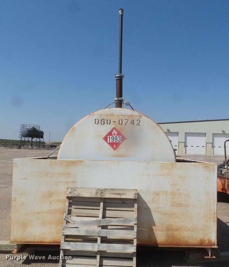 image for item GP9501 2002 Wemac steel fuel tank