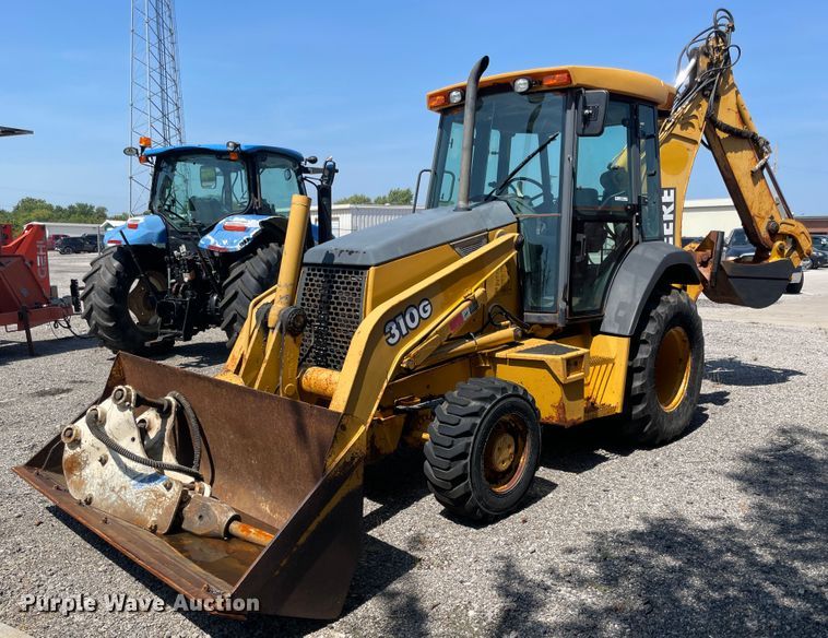 image for item JQ9638 2003 John Deere 310G  backhoe