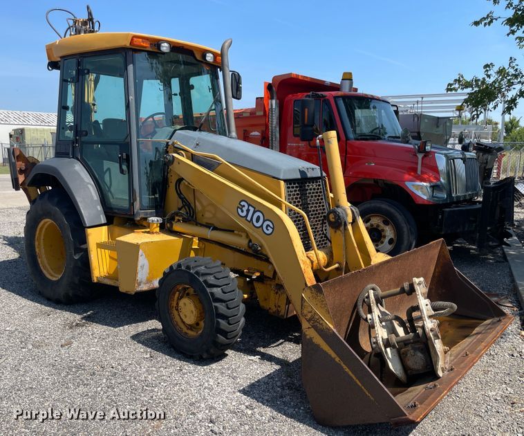image for item JQ9638 2003 John Deere 310G  backhoe