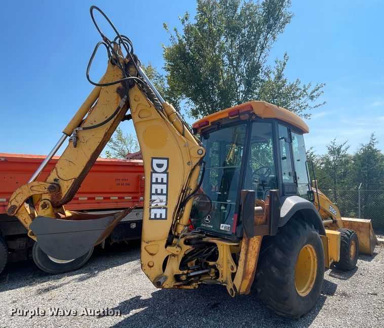 image for item JQ9638 2003 John Deere 310G  backhoe