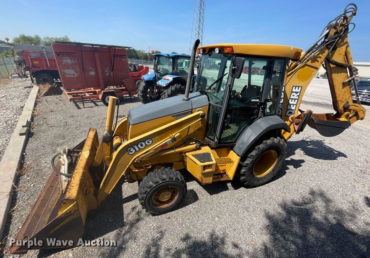 image for item JQ9638 2003 John Deere 310G  backhoe
