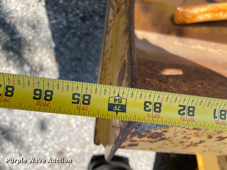 image for item JQ9638 2003 John Deere 310G  backhoe