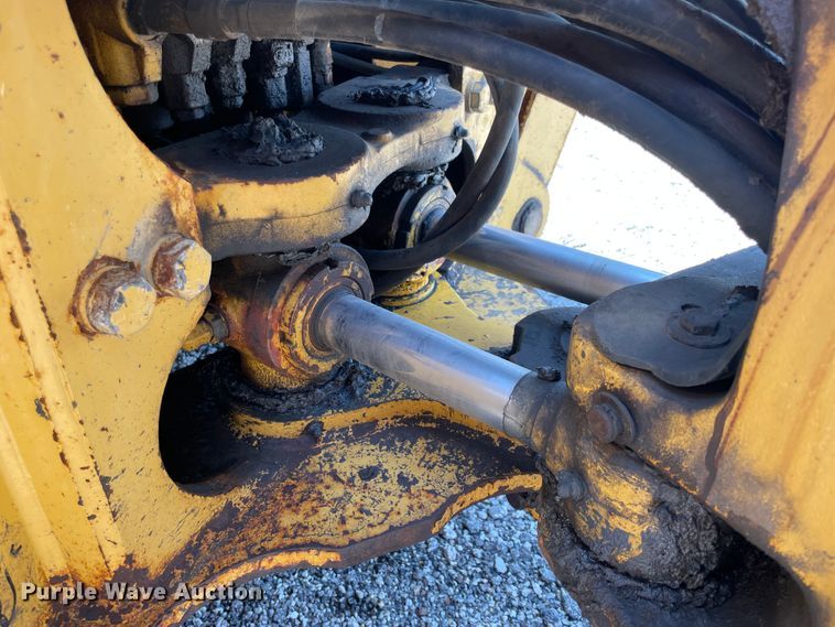 image for item JQ9638 2003 John Deere 310G  backhoe