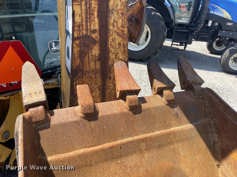 image for item JQ9638 2003 John Deere 310G  backhoe