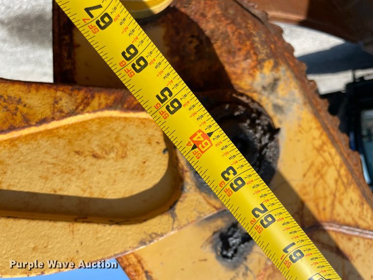 image for item JQ9638 2003 John Deere 310G  backhoe