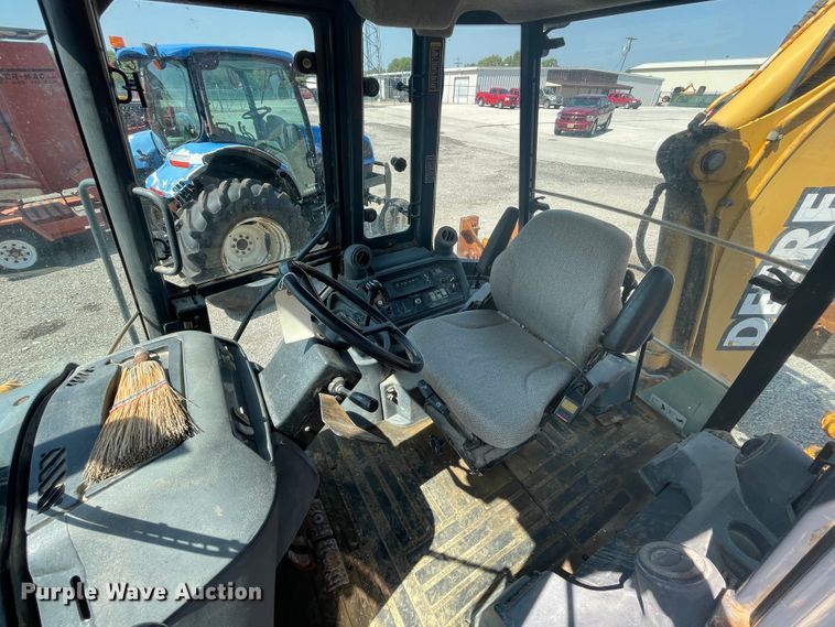 image for item JQ9638 2003 John Deere 310G  backhoe