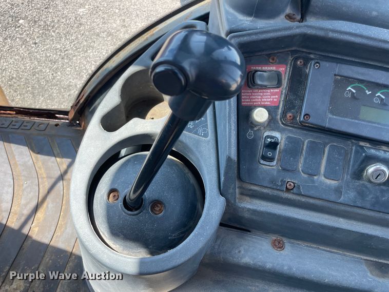 image for item JQ9638 2003 John Deere 310G  backhoe