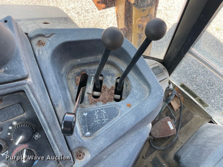 image for item JQ9638 2003 John Deere 310G  backhoe