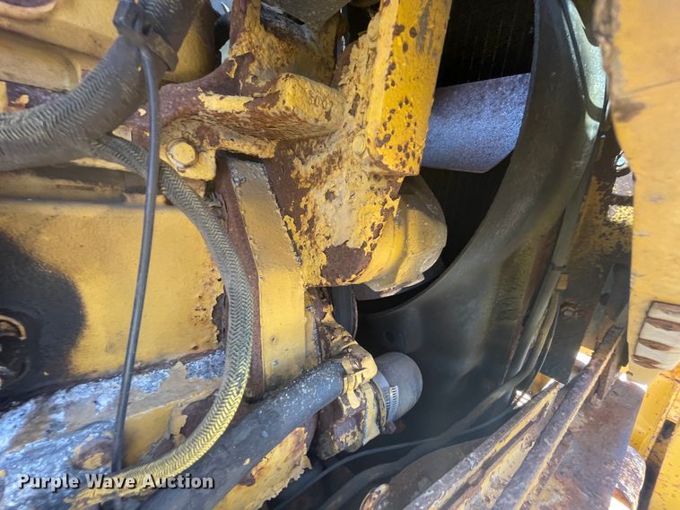 image for item JQ9638 2003 John Deere 310G  backhoe