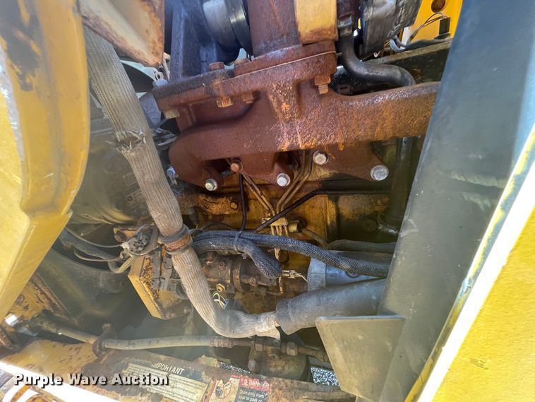 image for item JQ9638 2003 John Deere 310G  backhoe