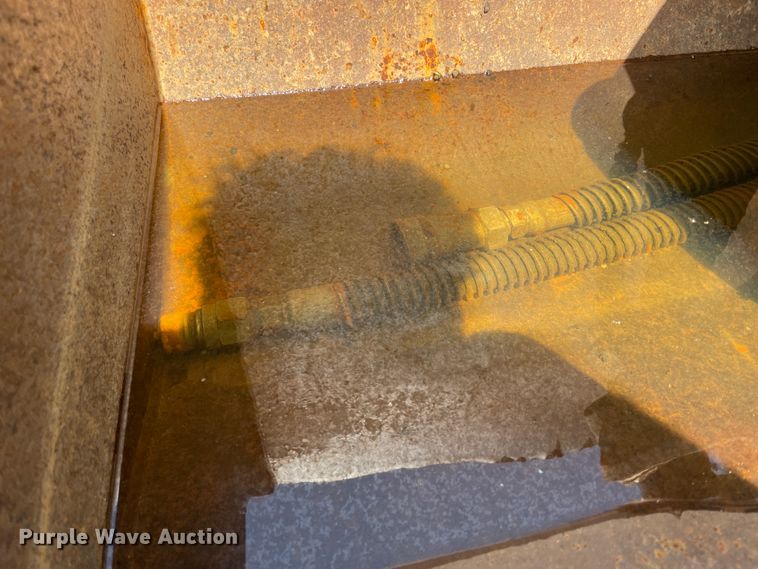 image for item JQ9638 2003 John Deere 310G  backhoe