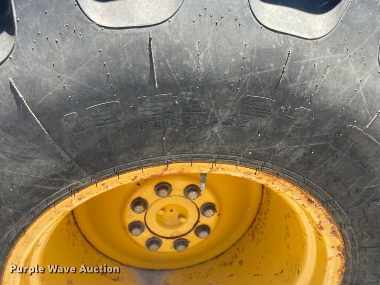 image for item JQ9638 2003 John Deere 310G  backhoe