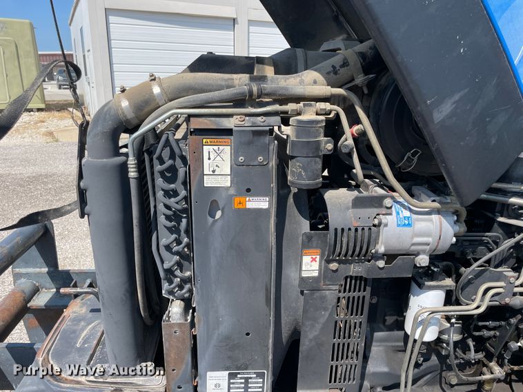 image for item JQ9639 2009 New Holland T6020  tractor