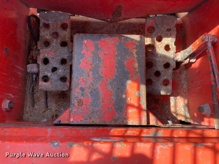 image for item JQ9640 1999 Gehl 5635DX  skid steer loader