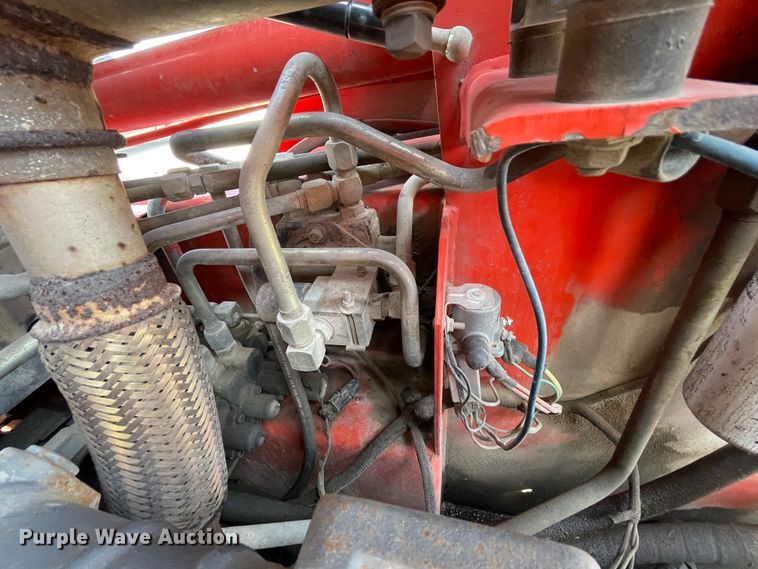 image for item JQ9640 1999 Gehl 5635DX  skid steer loader