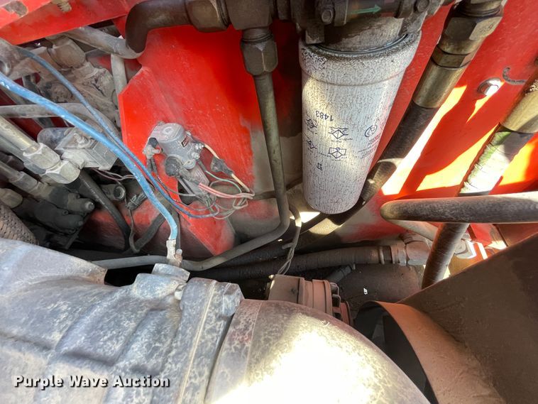 image for item JQ9640 1999 Gehl 5635DX  skid steer loader