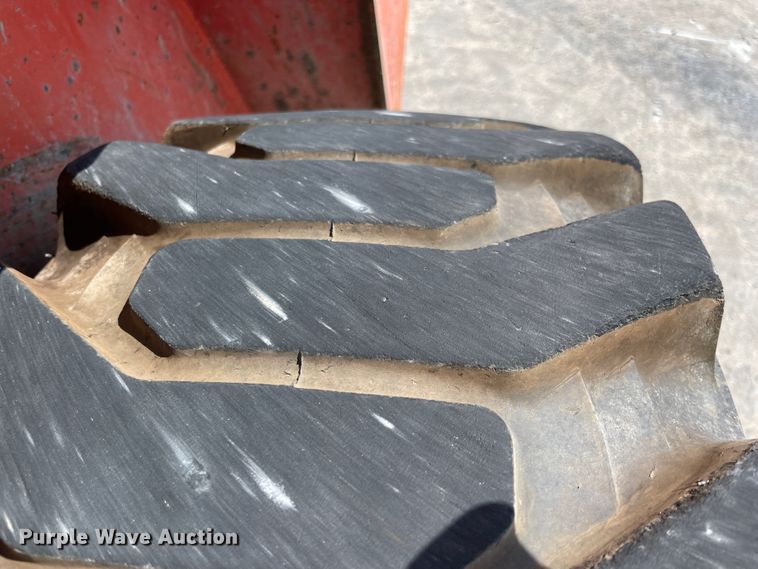 image for item JQ9640 1999 Gehl 5635DX  skid steer loader