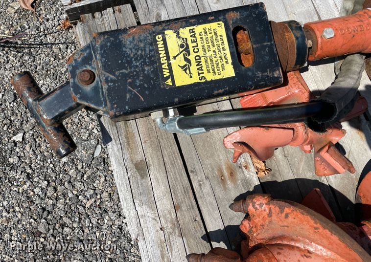 image for item JQ9640 1999 Gehl 5635DX  skid steer loader