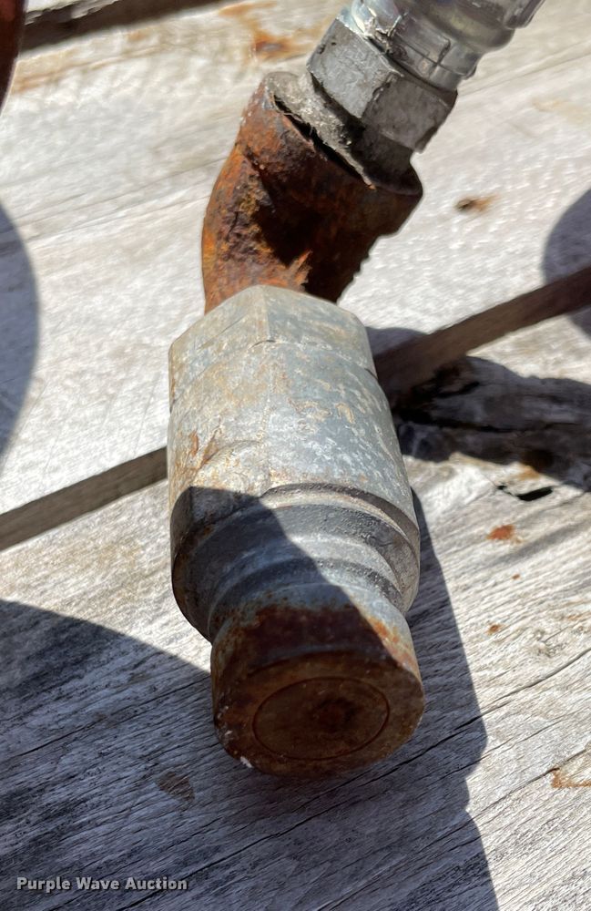 image for item JQ9640 1999 Gehl 5635DX  skid steer loader