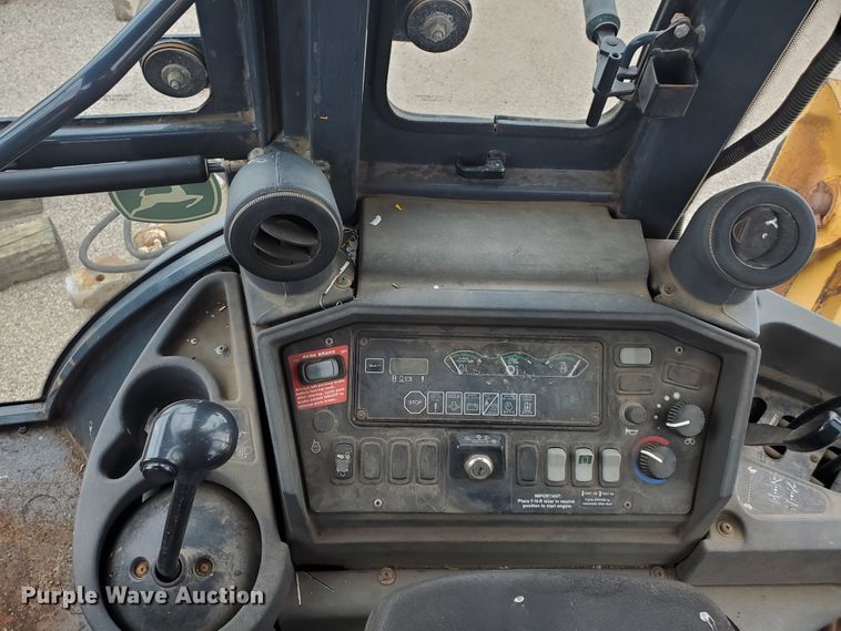 image for item KK9237 2006 John Deere 310G  backhoe
