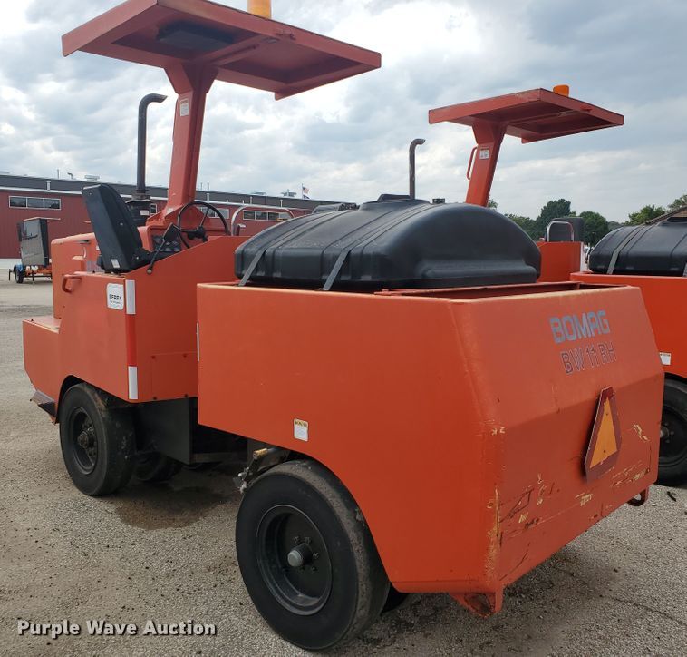 image for item KK9238 2000 Bomag BW11RH  pneumatic roller